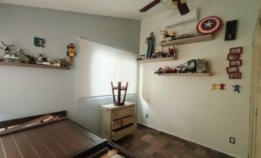 En Renta Casa En Condominio, Excelente Ubicación, Alberca y Jardín
