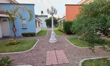 En Renta Casa En Condominio, Excelente Ubicación, Alberca y Jardín