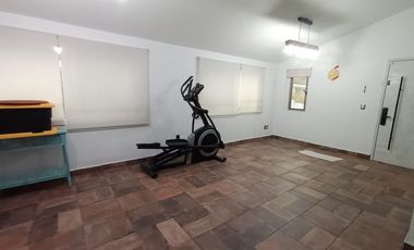 En Renta Casa En Condominio, Excelente Ubicación, Alberca y Jardín
