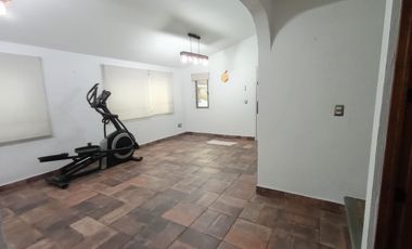 En Renta Casa En Condominio, Excelente Ubicación, Alberca y Jardín
