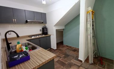 En Renta Casa En Condominio, Excelente Ubicación, Alberca y Jardín
