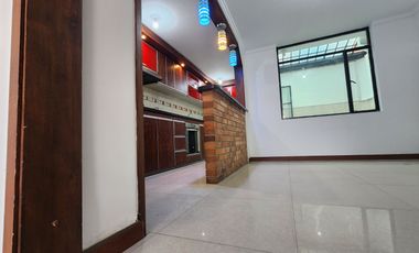 SE VENDE ESPECTACULAR CASA DE BARRIO EN MOSQUERA (CONDADO DEL DUQUE)