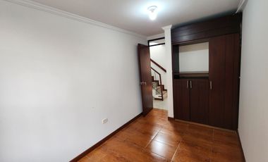 SE VENDE ESPECTACULAR CASA DE BARRIO EN MOSQUERA (CONDADO DEL DUQUE)