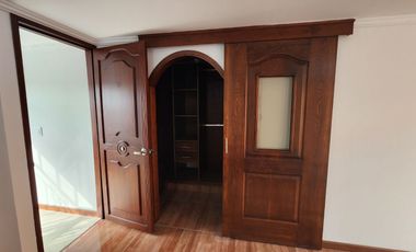 SE VENDE ESPECTACULAR CASA DE BARRIO EN MOSQUERA (CONDADO DEL DUQUE)