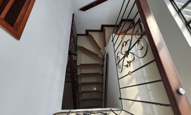 SE VENDE ESPECTACULAR CASA DE BARRIO EN MOSQUERA (CONDADO DEL DUQUE)