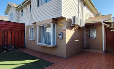 Cómoda Casa en Microbarrio (4D-3B-2E), Jardines de Santa María, Maipú.