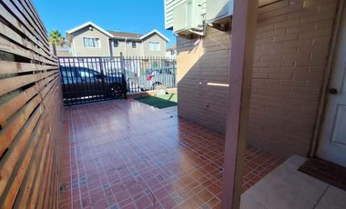 Cómoda Casa en Microbarrio (4D-3B-2E), Jardines de Santa María, Maipú.