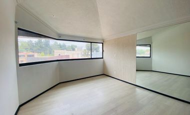 Residencia en Renta en San Carlos, Metepec Cerca de Galerías Metepec