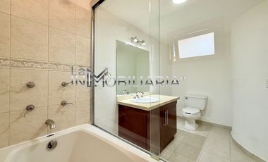 Renta Casa IMPECABLE en Condominio Amplios Espacios JARDINES DEL AJUSCO