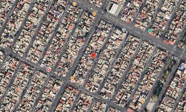 VENTA DE GRANDE CASA EN CALLE GAVIOTA, COL. AURORA, NEZAHUALCOYOTL, CDMX