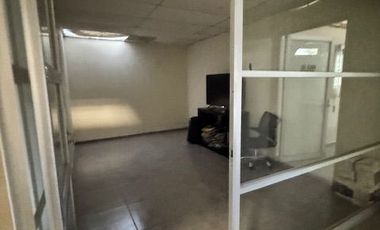 VENTA DE BODEGA MUY CERCA DE AV. JOSE MARIA CHAVEZ AGS