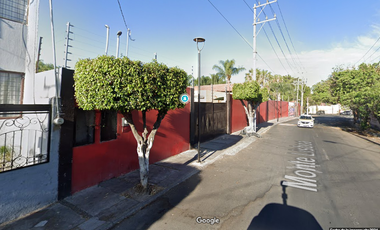 CASA DE OPORTUNIDAD EN ZAPOPAN REMATE BANCARIO EN san elias por estadio jalisco