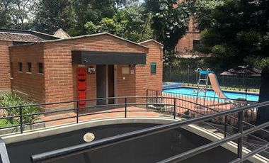 Venta-Espectacular Apartamento en Poblado - Sector Oviedo