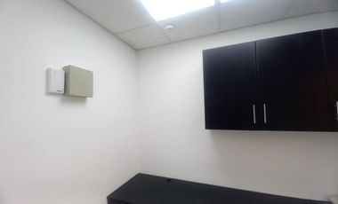 🏡 ¡Alquiler De Casa Ideal Para Uso Comercial En Ubicación Estratégica!📍 Urb. Las Casuarinas – San Vicente De Cañete