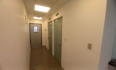 🏡 ¡Alquiler De Casa Ideal Para Uso Comercial En Ubicación Estratégica!📍 Urb. Las Casuarinas – San Vicente De Cañete
