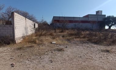 OPORTUNIDAD DE TERRENOS 180 METROS CERCA DE CU2