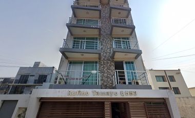 VENTA DE AMPLIO DPTO. EN RUFINO TAMAYO, COATZACOALCOS, VERACRUZ