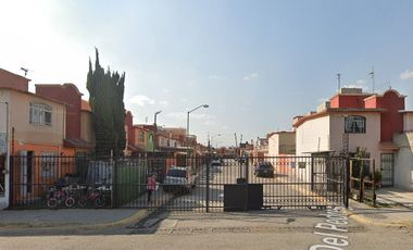 VENTA DE CASA GRANDE EN CALLE RETORNO BEZARES, CUAUTITLAN, CDMX