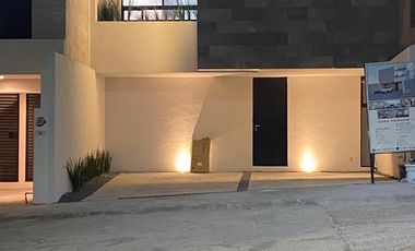 CASA EN VENTA EN FORJA REAL PRIVADA ALTOS HORNOS.