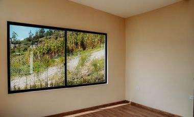 VENTA DE BONITA PROPIEDAD CON 340m2 - Chicán   | vía a Paute