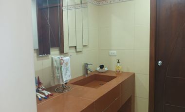 DEPARTAMENTO EN VENTA CON VISTA SECTOR MASTODONTES NORTE QUITO