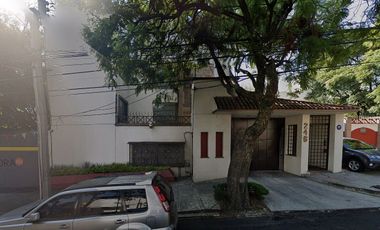 VENTA DE CASA GRANDE EN AV. MANUEL GUTIERREZ, ALVARO OBREGÓN, CDMX