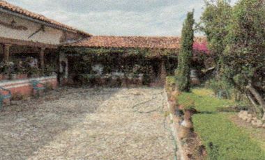 VENTA. TERRENO CON CASCO DE RANCHO. TEMOAYA. RANCHERIA LA LOMA. EDO DE MEXICO.