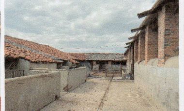 VENTA. TERRENO CON CASCO DE RANCHO. TEMOAYA. RANCHERIA LA LOMA. EDO DE MEXICO.
