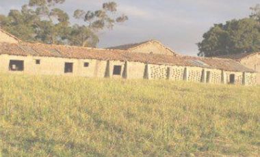 VENTA. TERRENO CON CASCO DE RANCHO. TEMOAYA. RANCHERIA LA LOMA. EDO DE MEXICO.