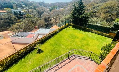 VENTA-HERMOSA CASA CON VISTA PANORÁMICA EN SAYAVEDRA, ATIZAPAN, EDO. MEX.