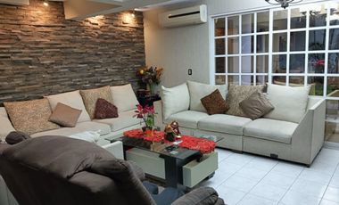 VENDO CASA EN EL FLORESTA, *ESCRITURAS INDEPENDIENTES*