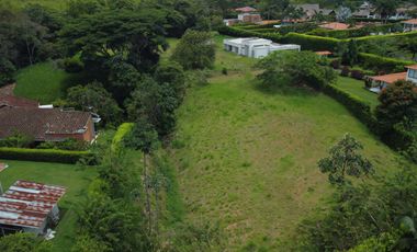 EN VENTA LOTE DE 3.461M2 PLANO EN CERRITOS