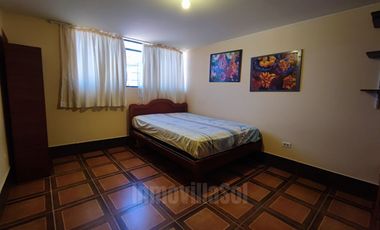 CASA DE VENTA CON TERRENO EN GUAYLLABAMBA QUITO - ECUADOR
