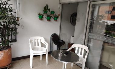 VENDO CASA EN SABANETA POR LA DOCTORA PARTE BAJA