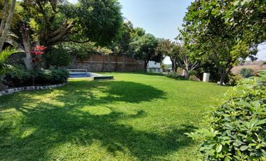 Casa en venta  de 4 recámaras en condominio horizontal en Cuernavaca, Colinas de Santa Fe