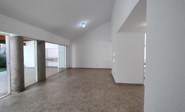 Casa en venta  de 4 recámaras en condominio horizontal en Cuernavaca, Colinas de Santa Fe