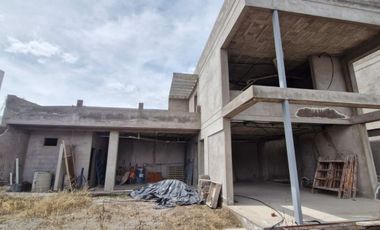 VENTA CASA DE LUJO TUMBACO 3 HABITACIONES CON PISCINA