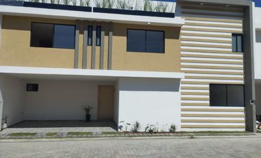 🏡✨ ¡Casa nueva en venta en Sereno Residencial detrás de Plaza San Diego! ✨🏡