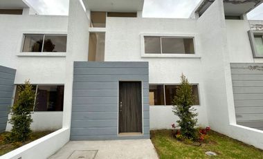 CASA DE VENTA EN CALDERON QUITO - ECUADOR