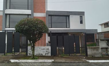 Vendo Casa Por estrenar, sector El Colibri.