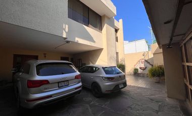 Casa en venta en el Fraccionamiento Altamira, Zapopan, Jalisco