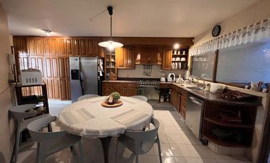 Casa en venta en el Fraccionamiento Altamira, Zapopan, Jalisco