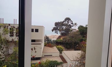 DUPLEX ESTILO CASA EN EXCELENTE ZONA CON VISTA MAR