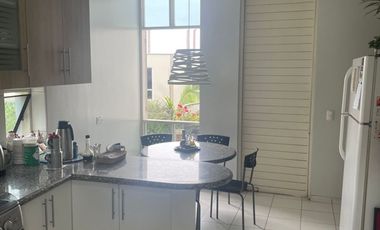 DUPLEX ESTILO CASA EN EXCELENTE ZONA CON VISTA MAR