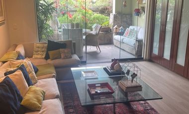 DUPLEX ESTILO CASA EN EXCELENTE ZONA CON VISTA MAR