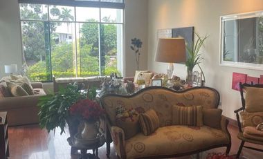 DUPLEX ESTILO CASA EN EXCELENTE ZONA CON VISTA MAR