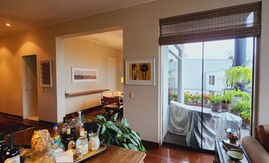 DUPLEX ESTILO CASA EN EXCELENTE ZONA CON VISTA MAR
