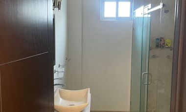 CASA EN RENTA CON O SIN MUEBLES CON PANELES SOLARES