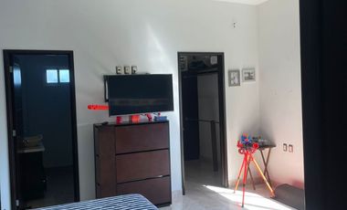 CASA EN RENTA CON O SIN MUEBLES CON PANELES SOLARES