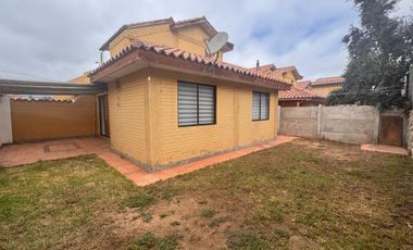 SE ARRIENDA CASA 3d/2b Jardines del Milagro La Serena